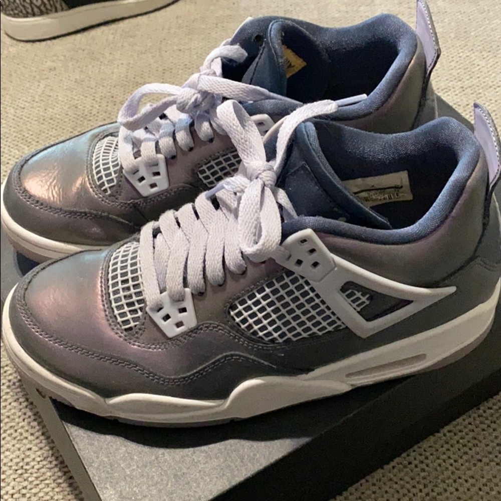 Air Jordan 4 retro special edition “Easter” color